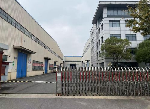 實(shí)探常州企業(yè)家墜樓疑云 廠區(qū)安保森嚴(yán)，巡邏車(chē)頻現(xiàn)，內(nèi)部沉默如山